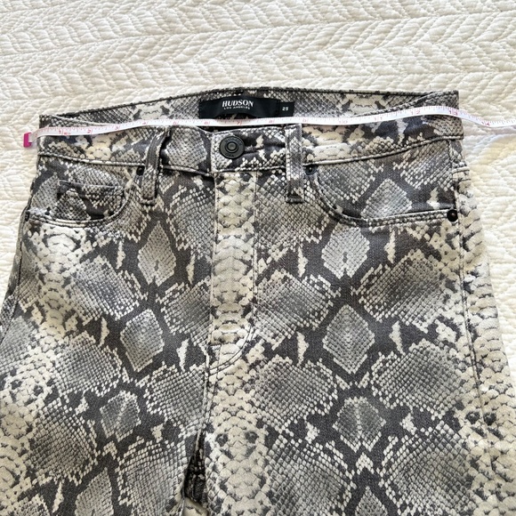 Like New Hudson Barbara High Waist Super Skinny Python Print Jean Size 25 - Picture 6 of 17